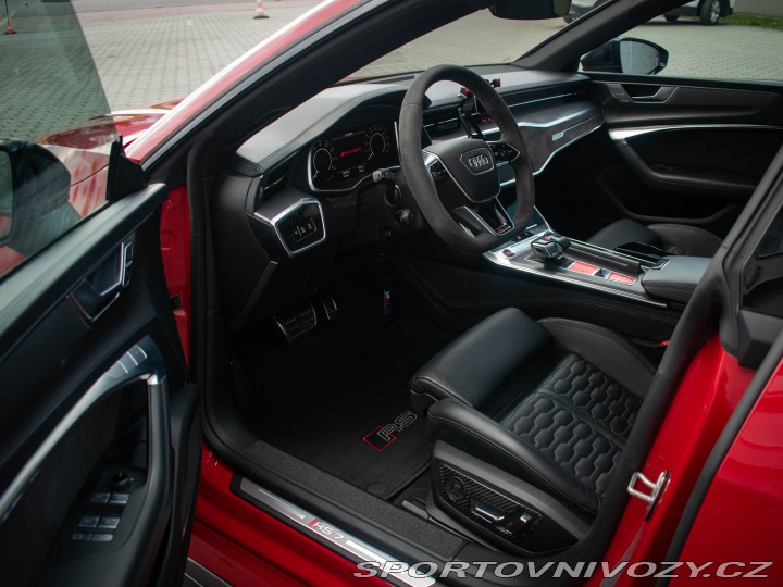 Audi RS7  2021