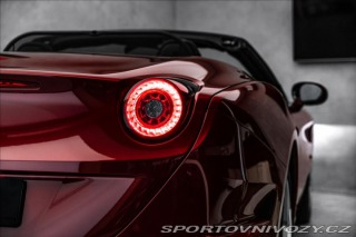 Ferrari California T bicolor, rosso k 2015