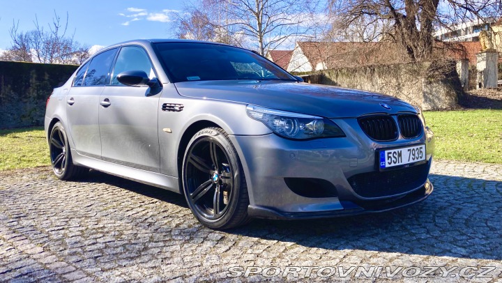 BMW M5 E60 V10 2008