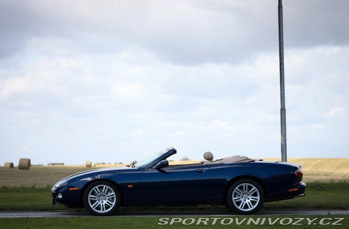 Jaguar XKR  2004