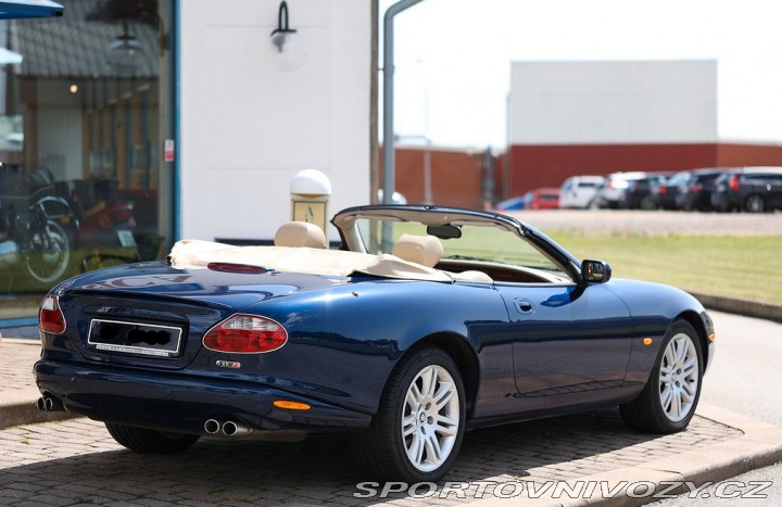 Jaguar XKR  2004