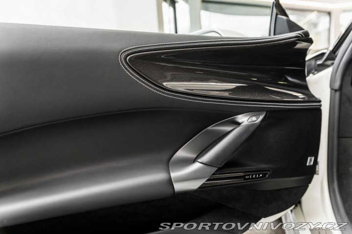 Ferrari SF90 Stradale 1800