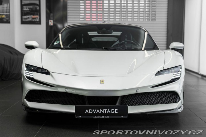 Ferrari SF90 Stradale 2020