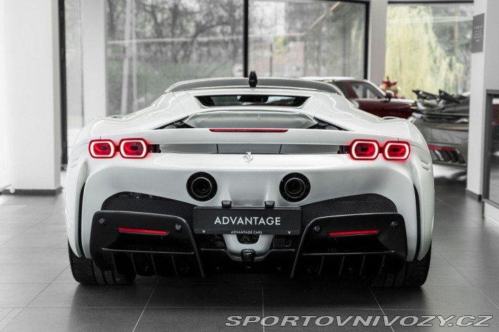 Ferrari SF90 Stradale 2020