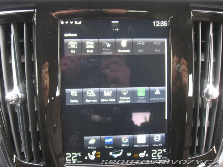 Volvo V90 2,0 B5 235PS Cross Count 2021