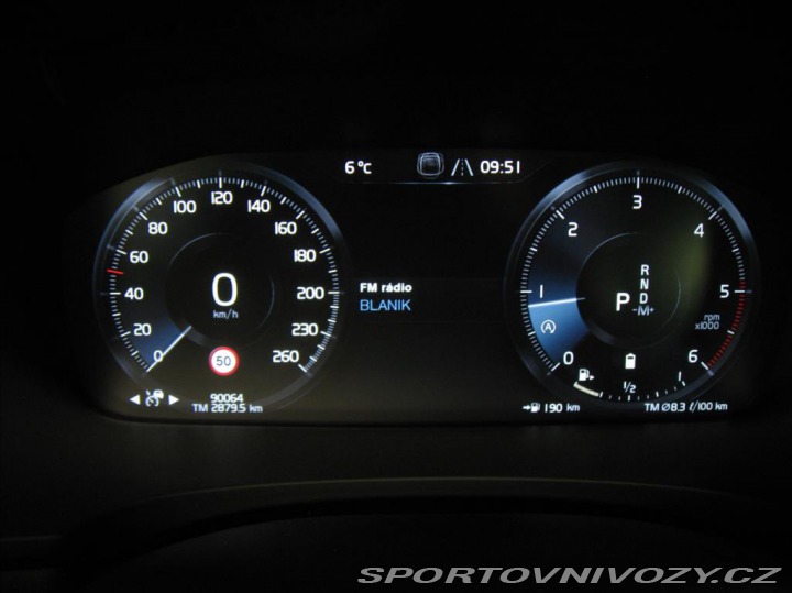 Volvo V90 2,0 B5 235PS Cross Count 2021