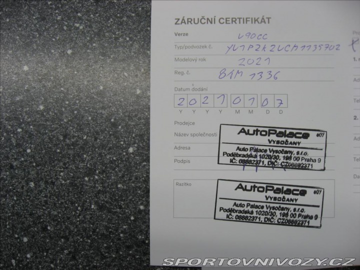 Volvo V90 2,0 B5 235PS Cross Count 2021