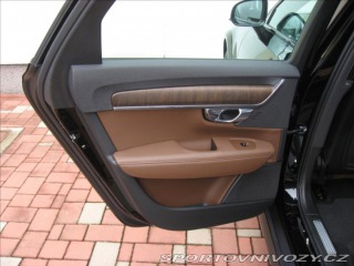 Volvo V90 2,0 B5 235PS  Cross Count 2021