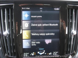 Volvo V90 2,0 B5 235PS  Cross Count 2021