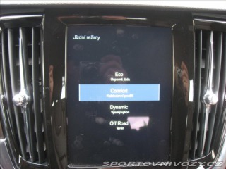 Volvo V90 2,0 B5 235PS  Cross Count 2021