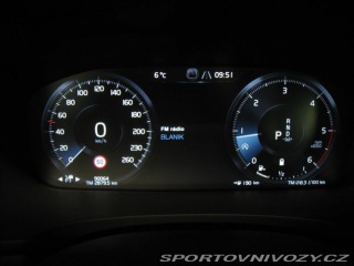 Volvo V90 2,0 B5 235PS  Cross Count 2021