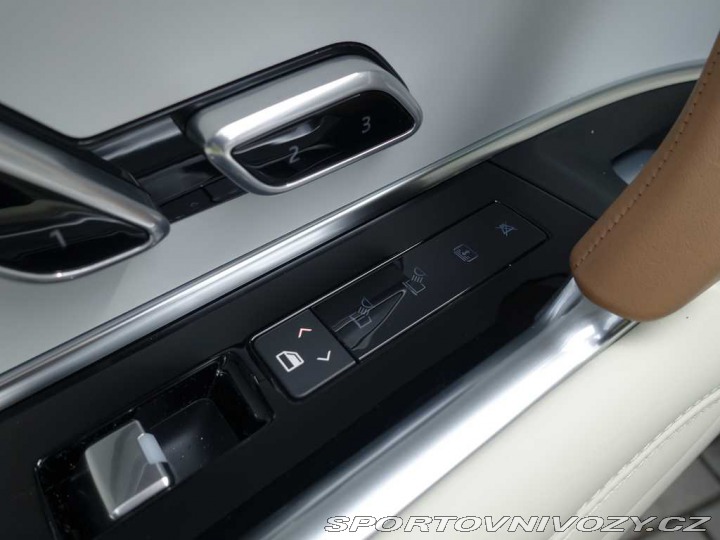 Ostatní značky Ostatní modely Land Rover Range Rover SV P615 LWB 2025