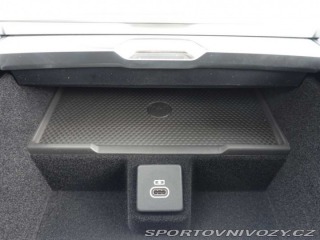 Ostatní značky Ostatní modely Land Rover Range Rover SV P615 LWB 2025