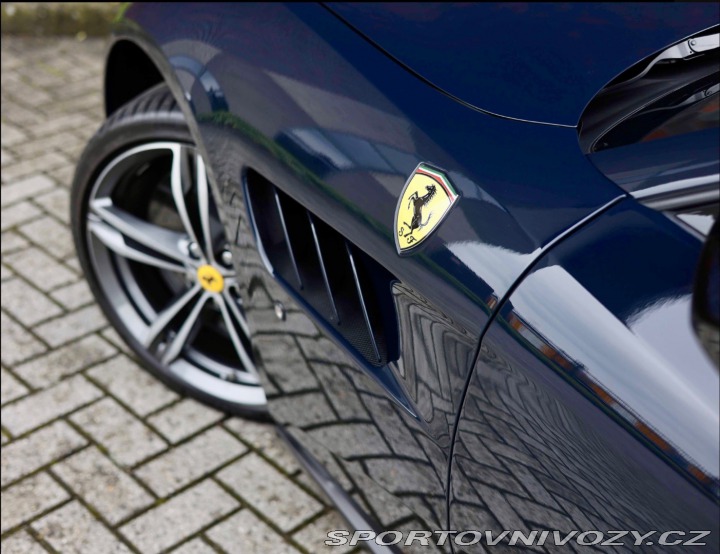 Ferrari GTC4Lusso GTC4Lusso *6.2 V12*Spolu 2018