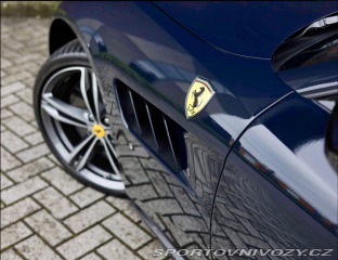 Ferrari GTC4Lusso GTC4Lusso *6.2 V12*Spolu 2018