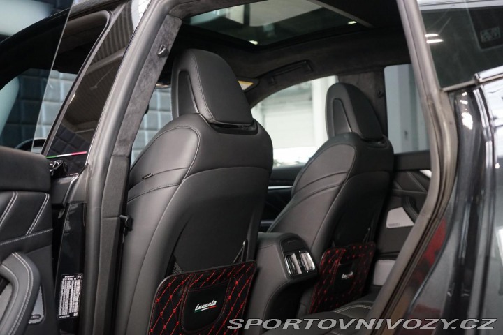 Maserati Levante Trofeo 427kW Carbon B& 2021