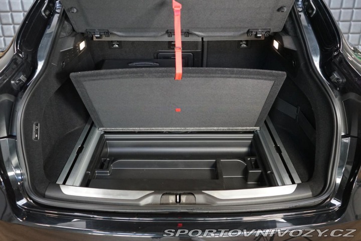 Maserati Levante Trofeo 427kW Carbon B& 2021