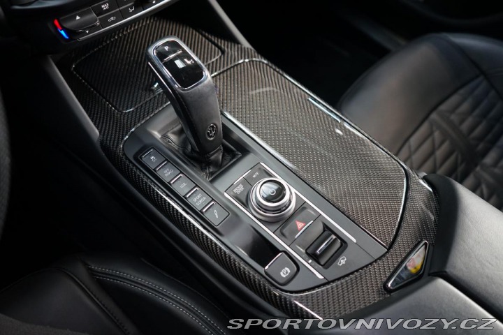 Maserati Levante Trofeo 427kW Carbon B& 2021