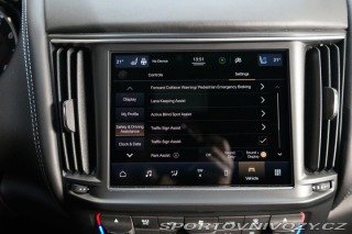 Maserati Levante Trofeo 427kW Carbon B& 2021