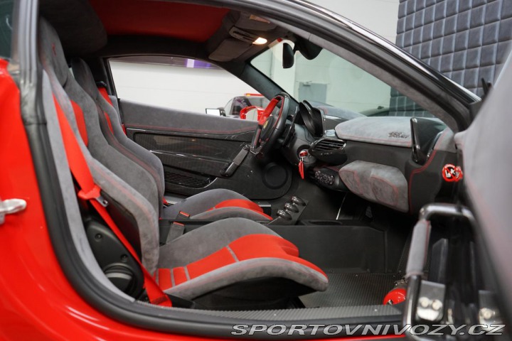 Ferrari 458 Speciale Bi-Color 441kW C 2015