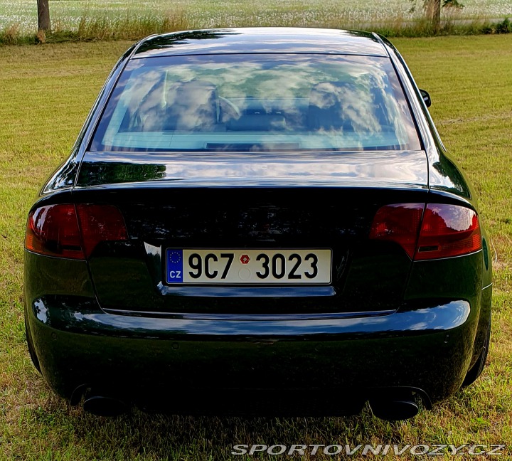 Audi RS4 2006
