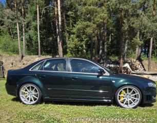 Audi RS4 2006