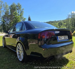 Audi RS4 2006