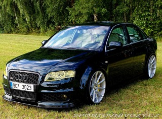 Audi RS4  2006