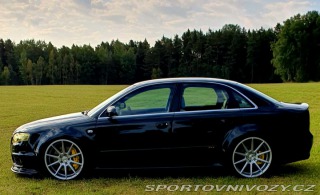 Audi RS4  2006