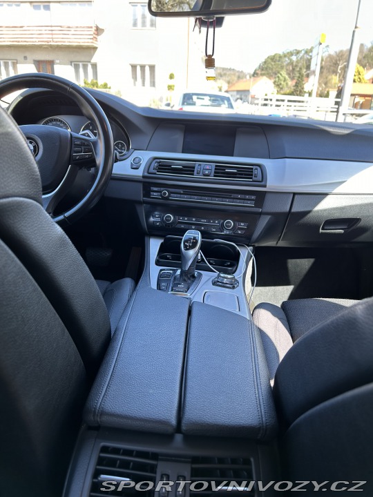 BMW 5 F10 2011