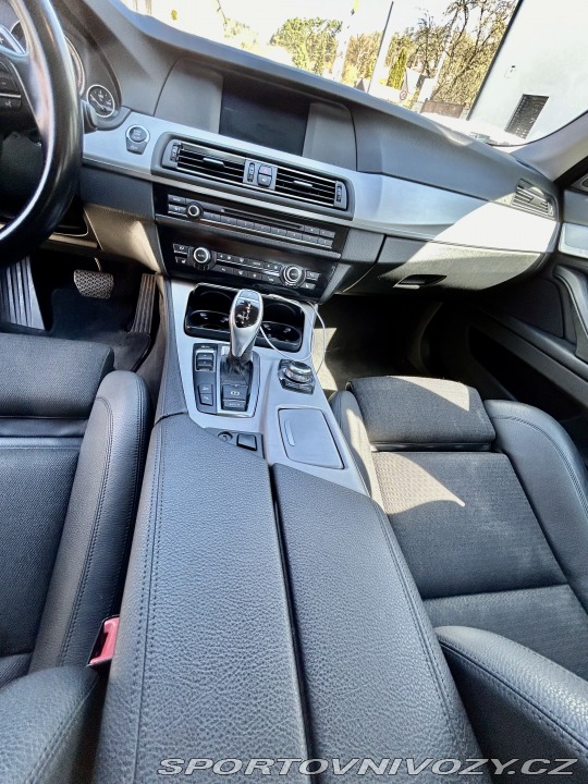 BMW 5 F10 2011