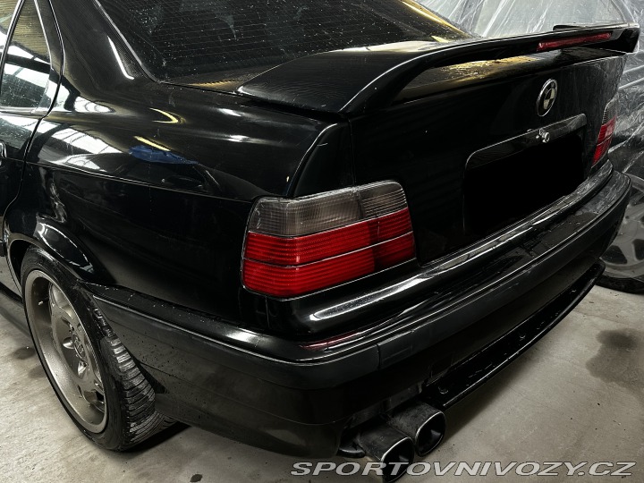 BMW M3 Sedan 1997 E36, pěkný,3.2 1997