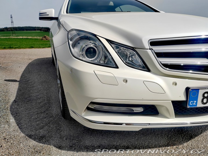 Mercedes-Benz E E300CGI 2011