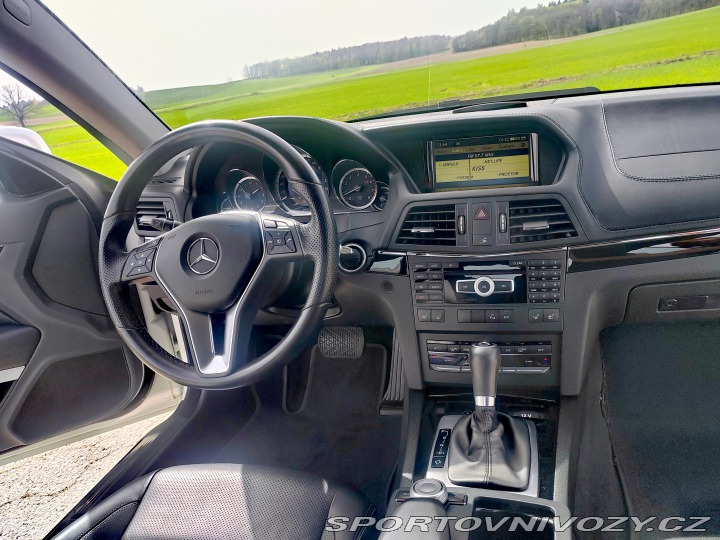 Mercedes-Benz E E300CGI 2011