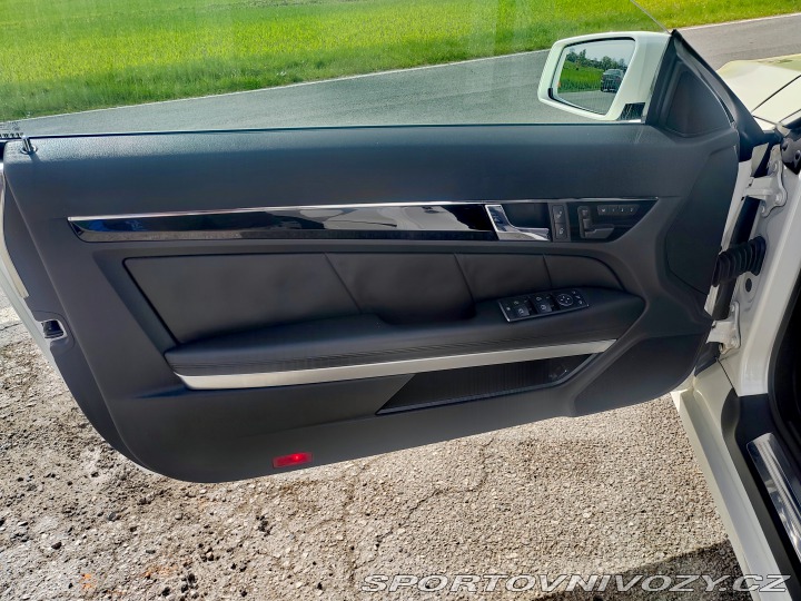 Mercedes-Benz E E300CGI 2011