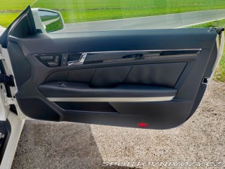 Mercedes-Benz E E300CGI 2011