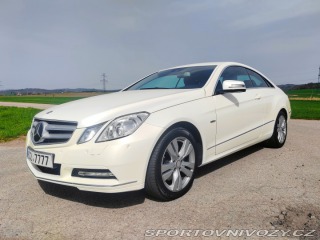 Mercedes-Benz E E300CGI 2011