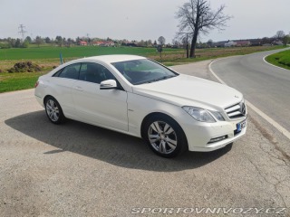 Mercedes-Benz E E300CGI 2011