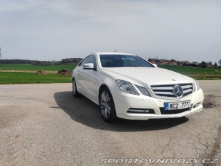 Mercedes-Benz E E300CGI 2011
