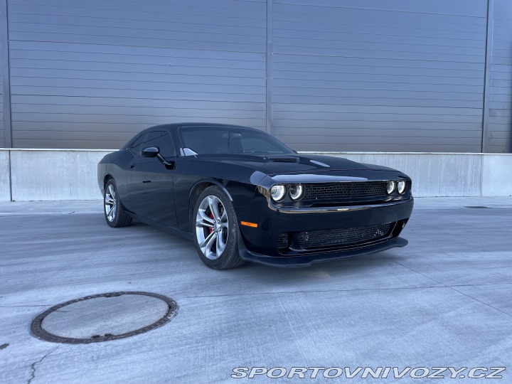Dodge Challenger R/T možnost odpočtu DPH 2016