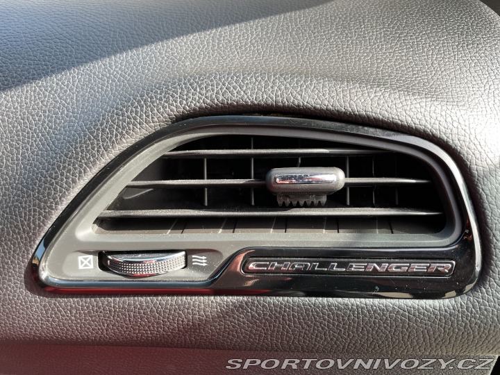 Dodge Challenger R/T možnost odpočtu DPH 2016