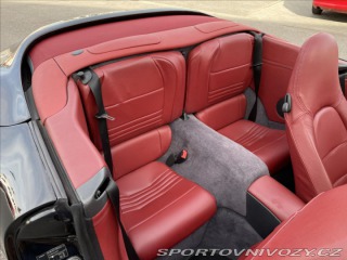 Porsche 911 3.4 i Carrera 4 Manuál Ca 2001