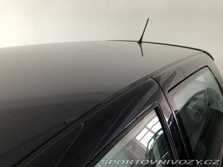 Volkswagen Golf R32 2003