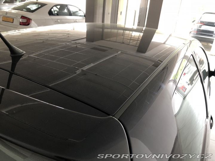Volkswagen Golf R32 2003