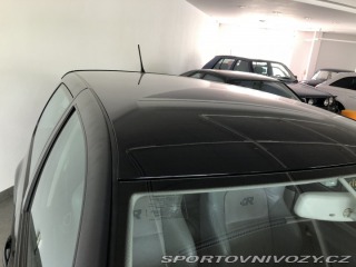 Volkswagen Golf R32 2003