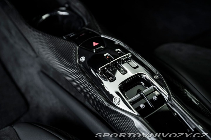 Ferrari 296 GTB /Racing Seats/Lift/Ka 2023