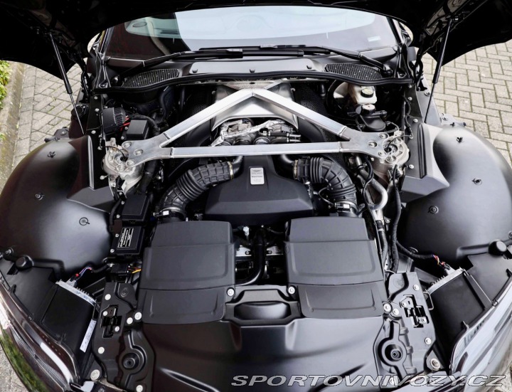 Aston Martin V8 Vantage *Plná koža*Class 2021