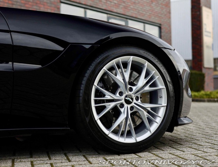 Aston Martin V8 Vantage *Plná koža*Class 2021