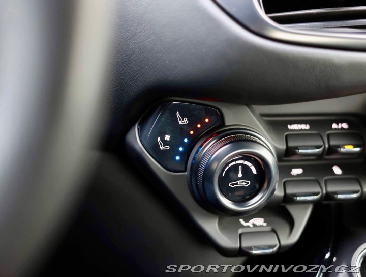 Aston Martin V8 Vantage *Plná koža*Class 2021