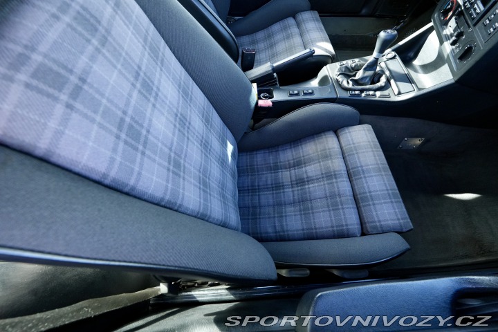 BMW 3 E30 325i 1989